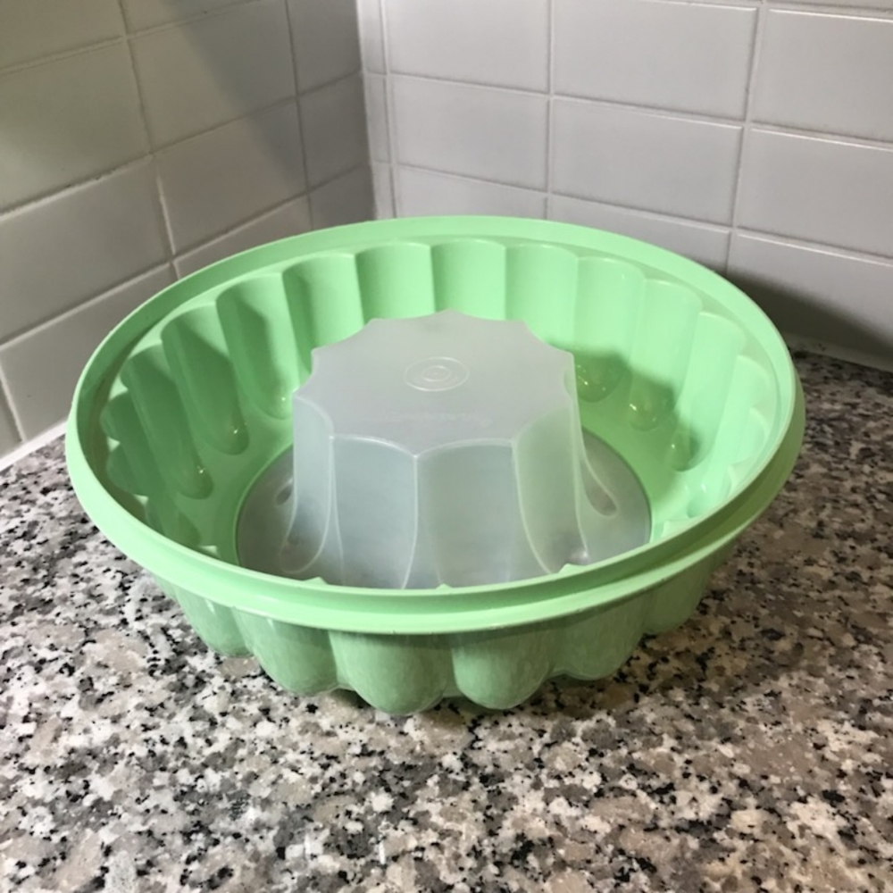 Vintage Tupperware Jello Mold